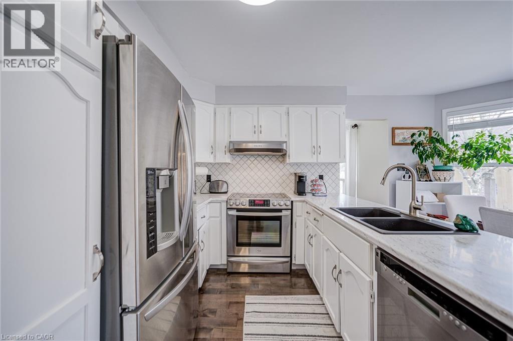 207 STOKE Drive, Kitchener, Ontario, N2N2C3 — Photo 20