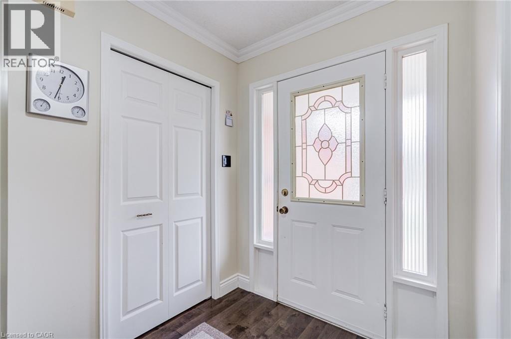 207 STOKE Drive, Kitchener, Ontario, N2N2C3 — Photo 5