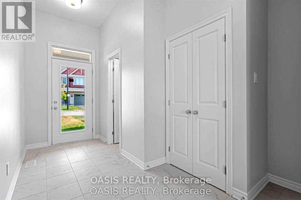 1860 ELEVATION ROAD, Ottawa, Ontario, K2J7A6 — Photo 2