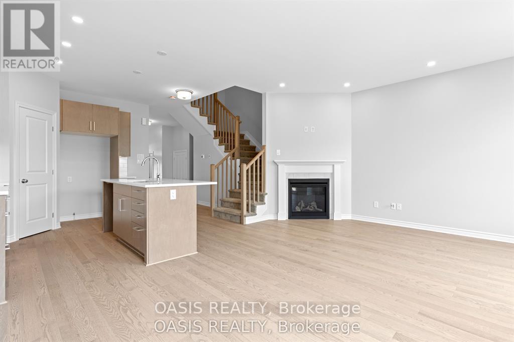 1860 ELEVATION ROAD, Ottawa, Ontario, K2J7A6 — Photo 4