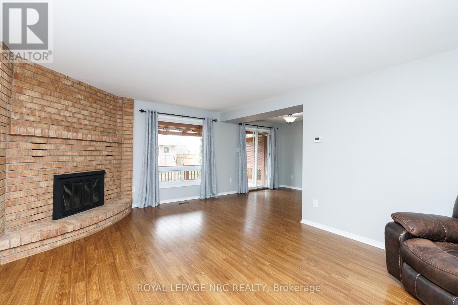 30 BAXTER CRESCENT, Thorold (Confederation Heights), Ontario, L2V4R6 — Photo 12