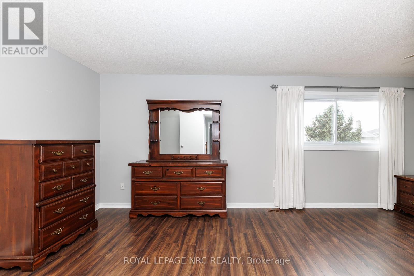 30 BAXTER CRESCENT, Thorold (Confederation Heights), Ontario, L2V4R6 — Photo 32