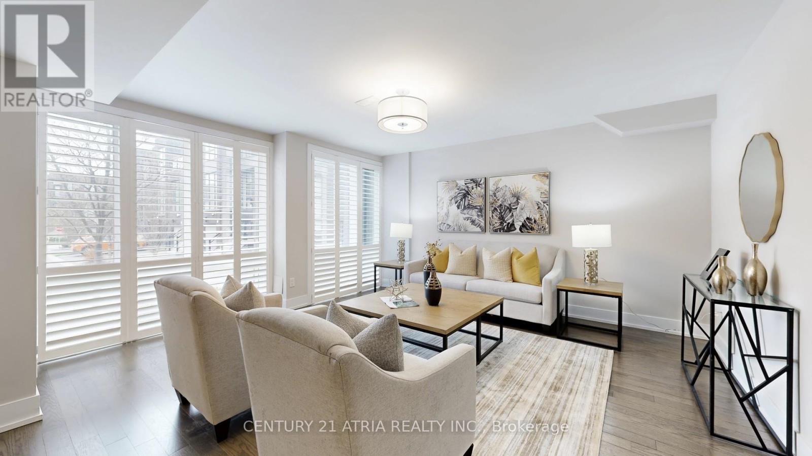 15 THORNCREST DRIVE, Vaughan (Patterson), Ontario, L4J0K1 — Photo 3