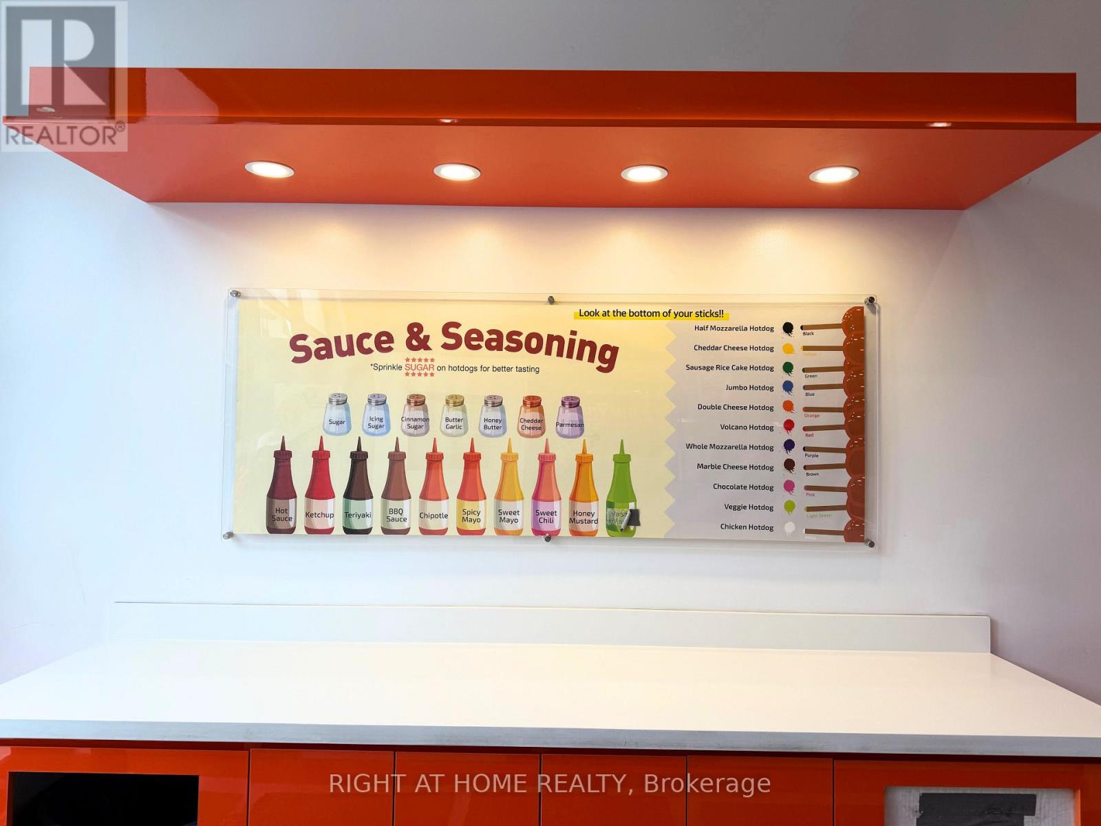 J104 - 90 WESTON ROAD, Toronto (Junction Area), Ontario, M6N0A6 — Photo 2