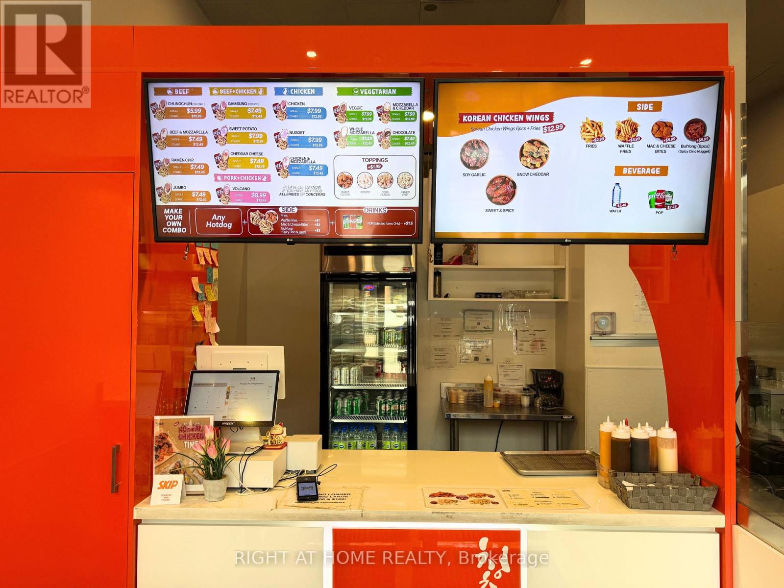 J104 - 90 WESTON ROAD, Toronto (Junction Area), Ontario, M6N0A6 — Photo 6