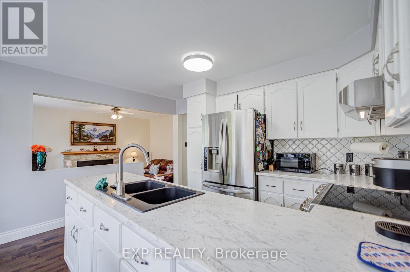 207 STOKE DRIVE, Kitchener, Ontario, N2N2C3 — Photo 19