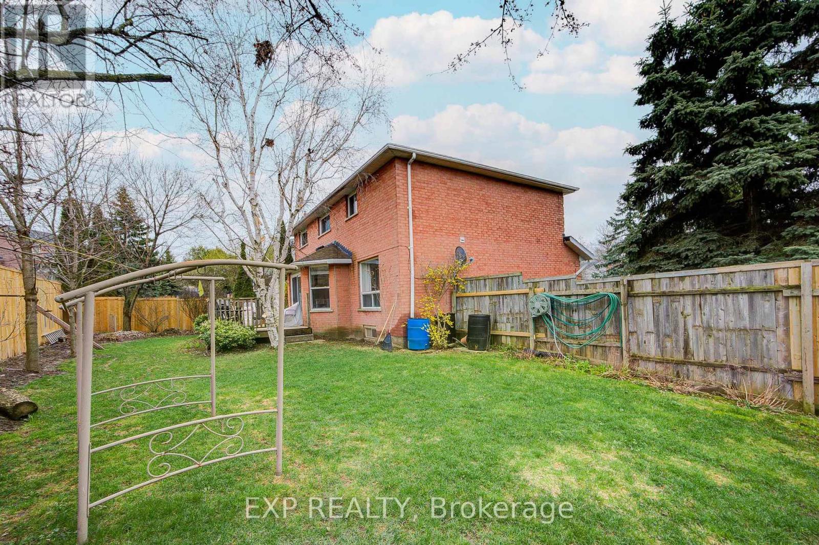 207 STOKE DRIVE, Kitchener, Ontario, N2N2C3 — Photo 46