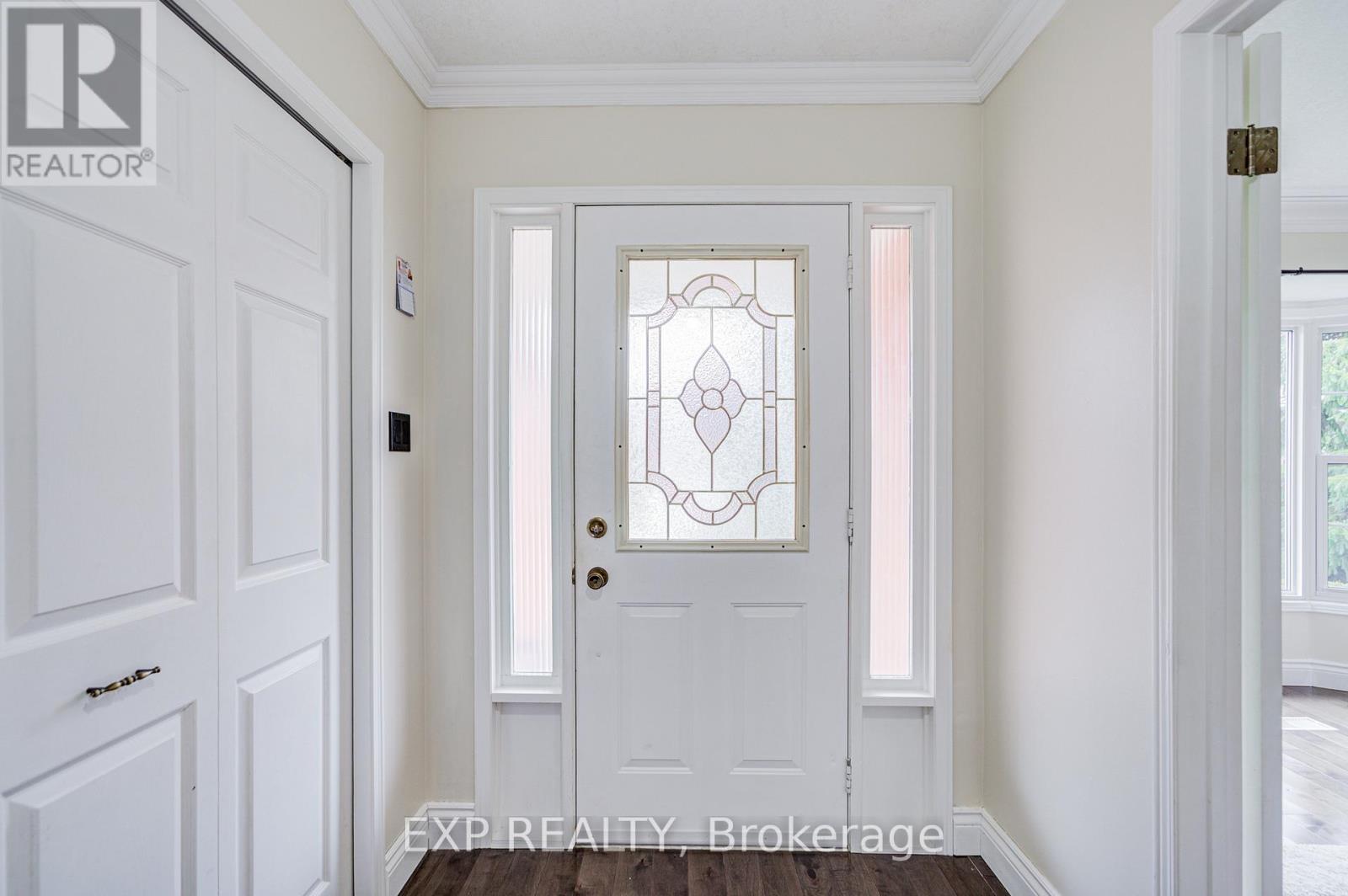 207 STOKE DRIVE, Kitchener, Ontario, N2N2C3 — Photo 6