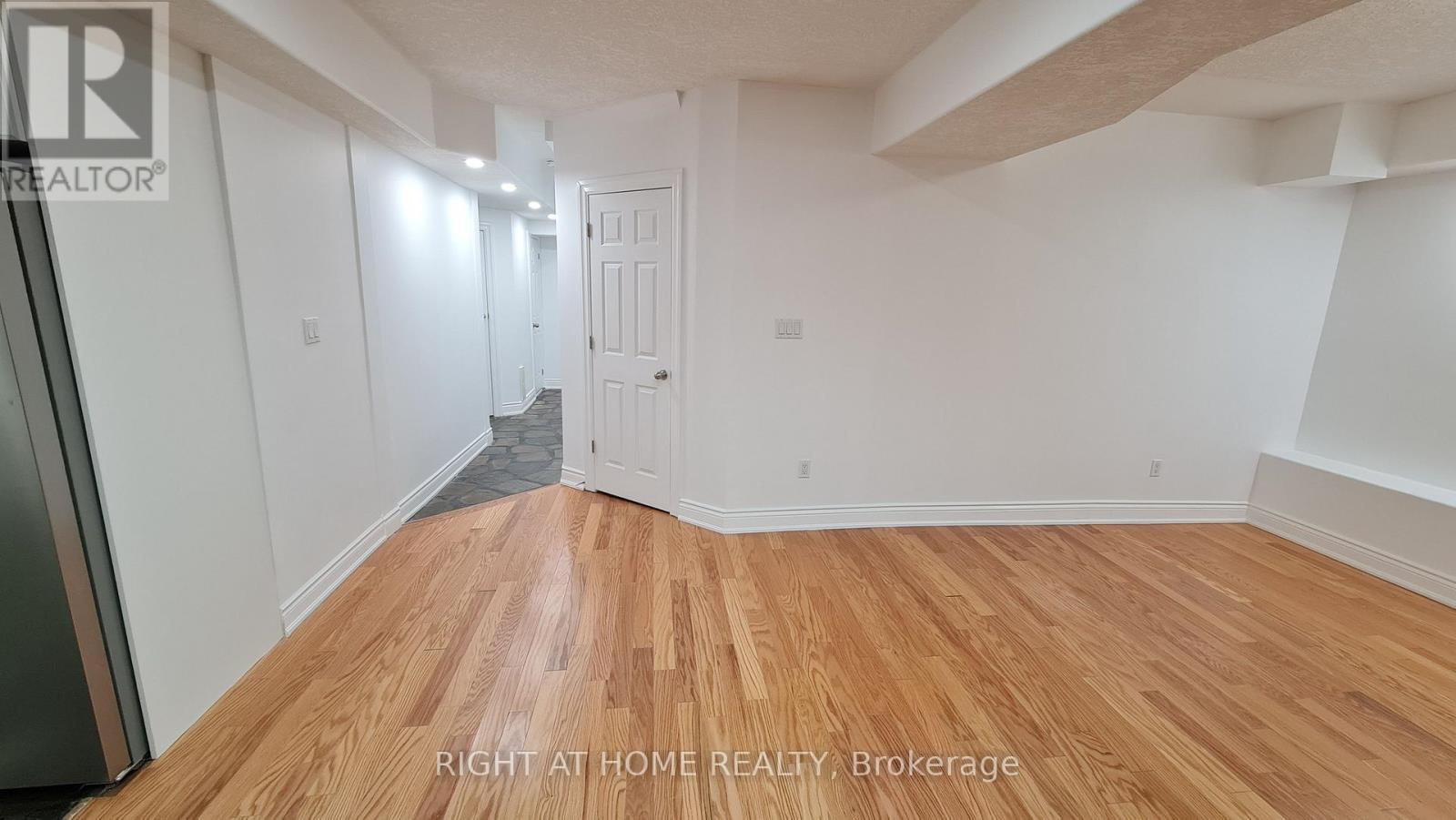 2 - 172 LENA CRESCENT, Cambridge, Ontario, N1R8P6 — Photo 11