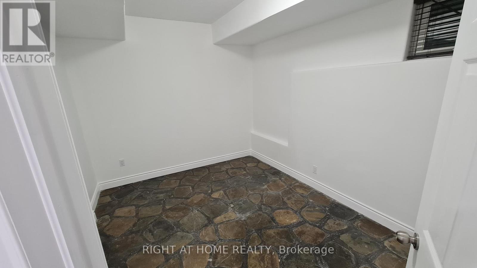 2 - 172 LENA CRESCENT, Cambridge, Ontario, N1R8P6 — Photo 24