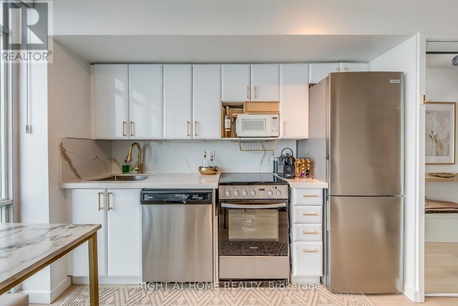 4816 - 11 BRUNEL COURT, Toronto (Waterfront Communities), Ontario, M5V3Y3 — Photo 10