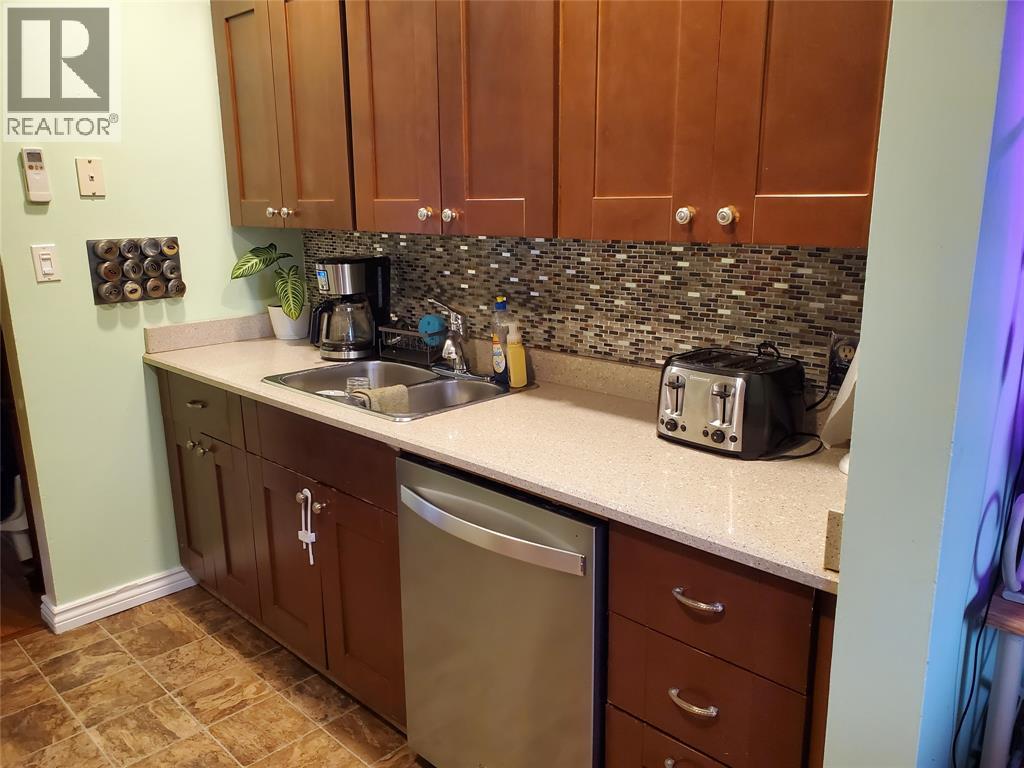 877 CARLETON PLACE Unit# 1, Sarnia, Ontario, N7T3V8 — Photo 7