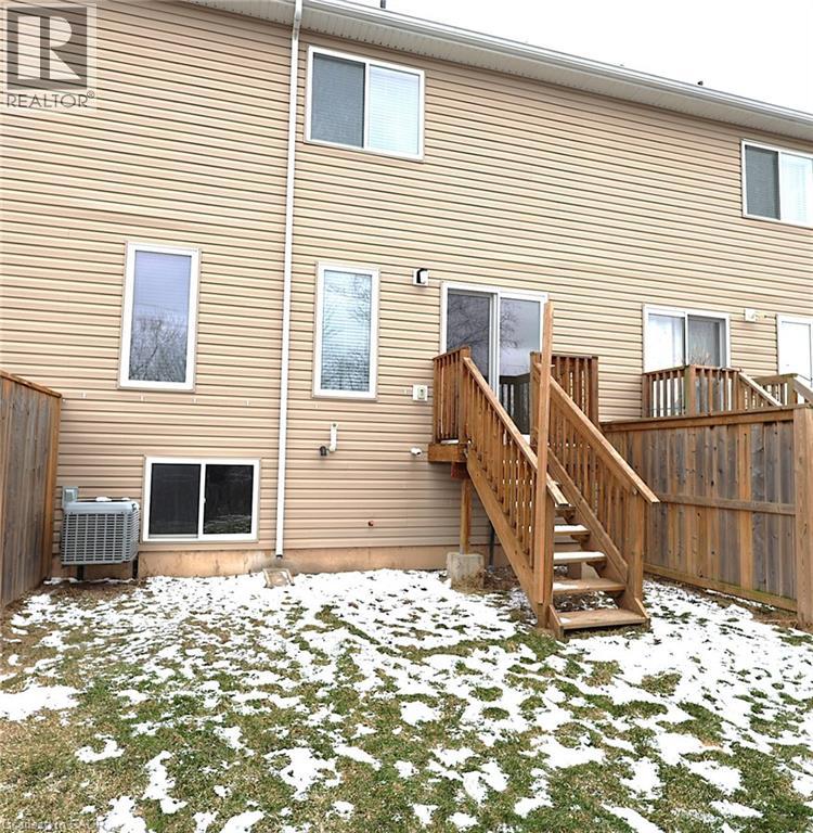 60 CANTERBURY Drive Unit# 25, St. Catharines, Ontario, L2P0E7 — Photo 21