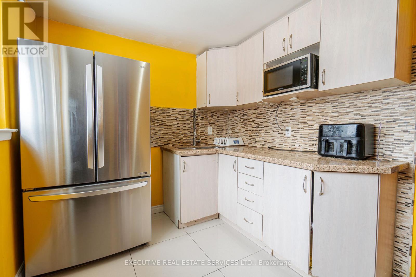 25 BRIAR PATH N, Brampton (Avondale), Ontario, L6T2A2 — Photo 8