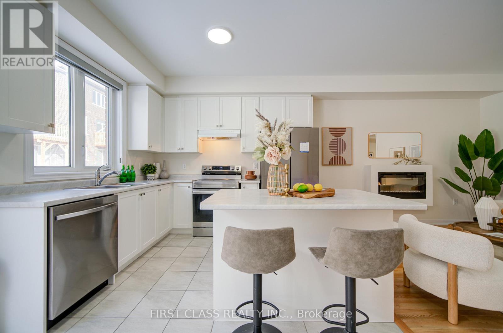 968 CORMORANT PATH N, Pickering, Ontario, L1X0P5 — Photo 8