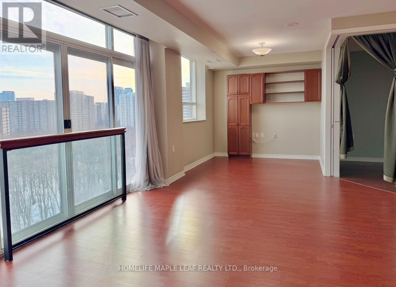 1304 - 200 BURNHAMTHORPE ROAD E, Mississauga (City Centre), Ontario, L5A4L4 — Photo 6