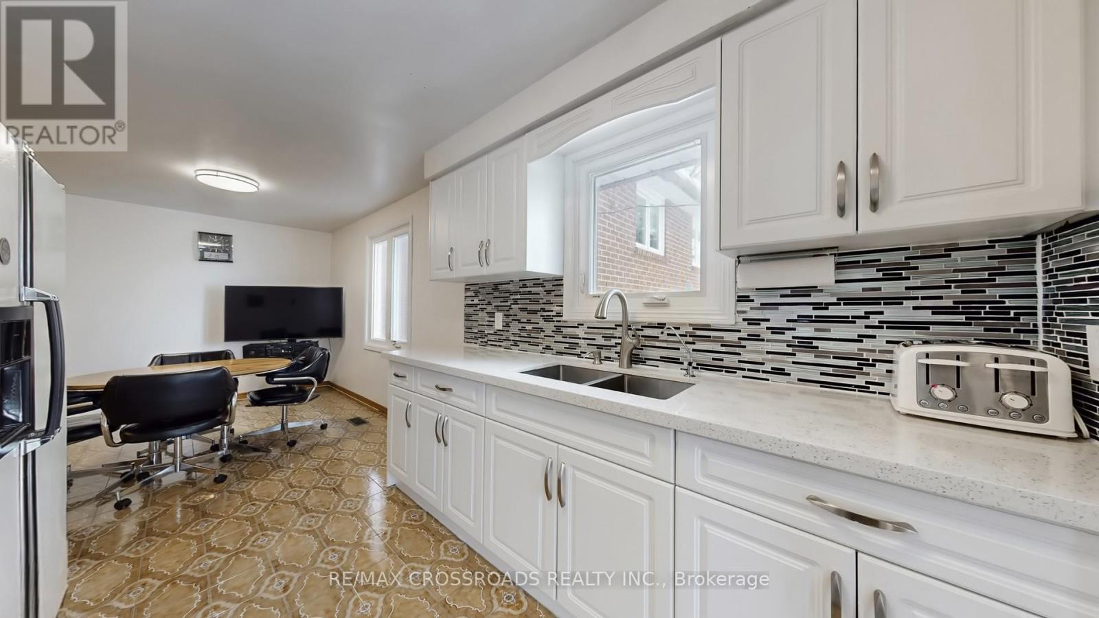 93A WANSTEAD AVENUE, Toronto (Oakridge), Ontario, M1L3L6 — Photo 13