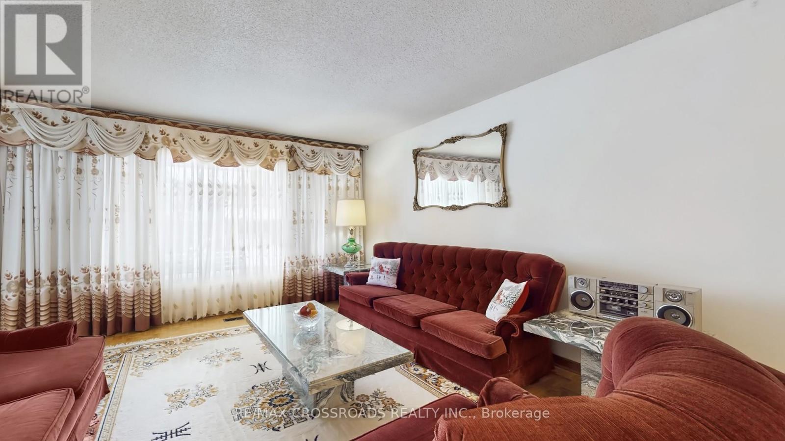 93A WANSTEAD AVENUE, Toronto (Oakridge), Ontario, M1L3L6 — Photo 4