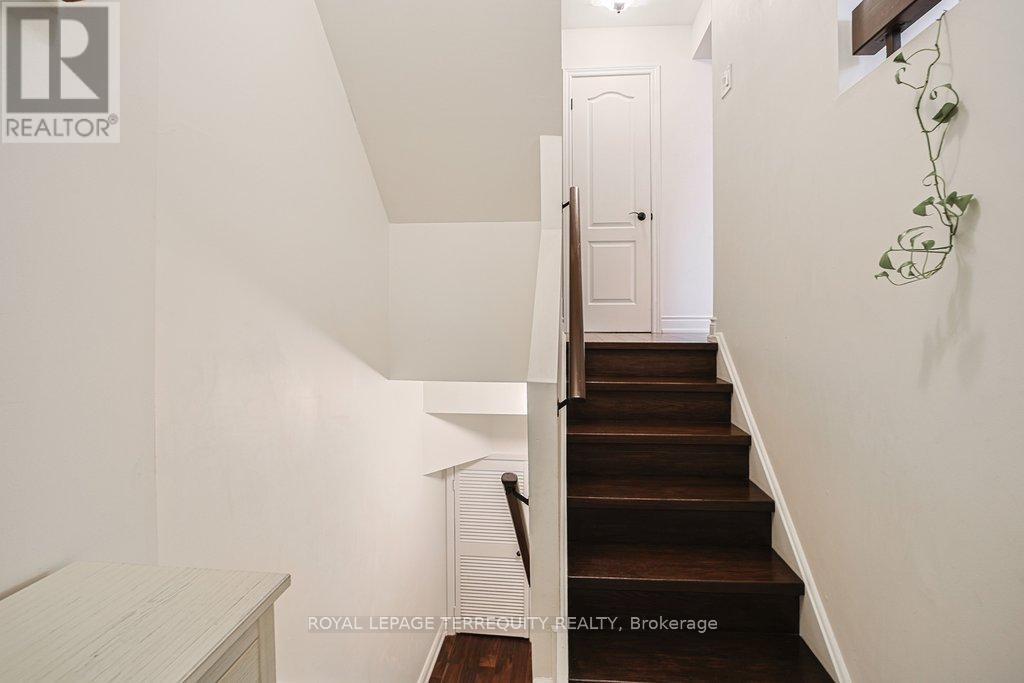 43 - 1221 DUNDIX ROAD, Mississauga (Applewood), Ontario, L4Y3Y9 — Photo 7