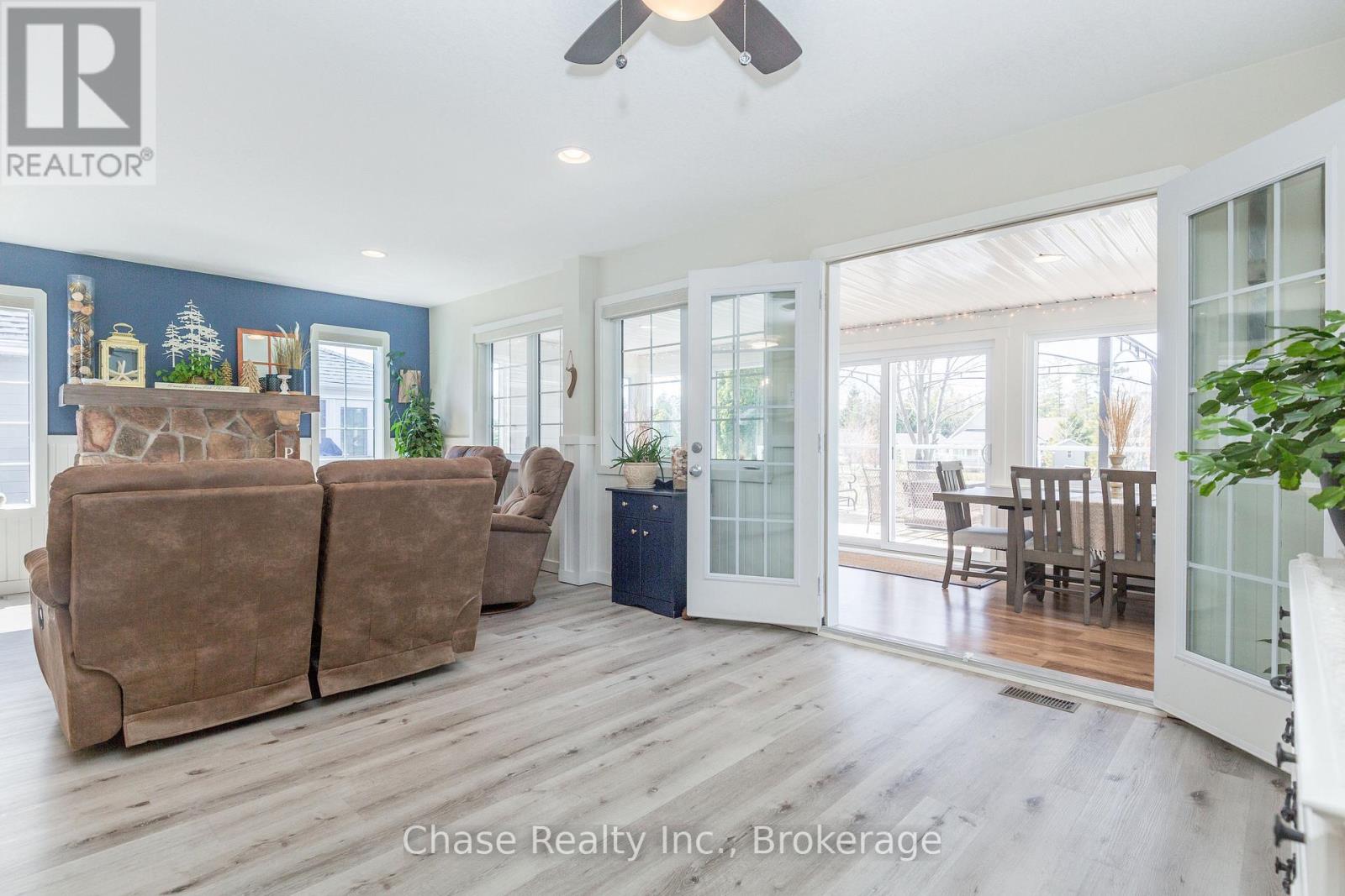 42 MADAWASKA TRAIL, Wasaga Beach, Ontario, L9Z1X7 — Photo 11