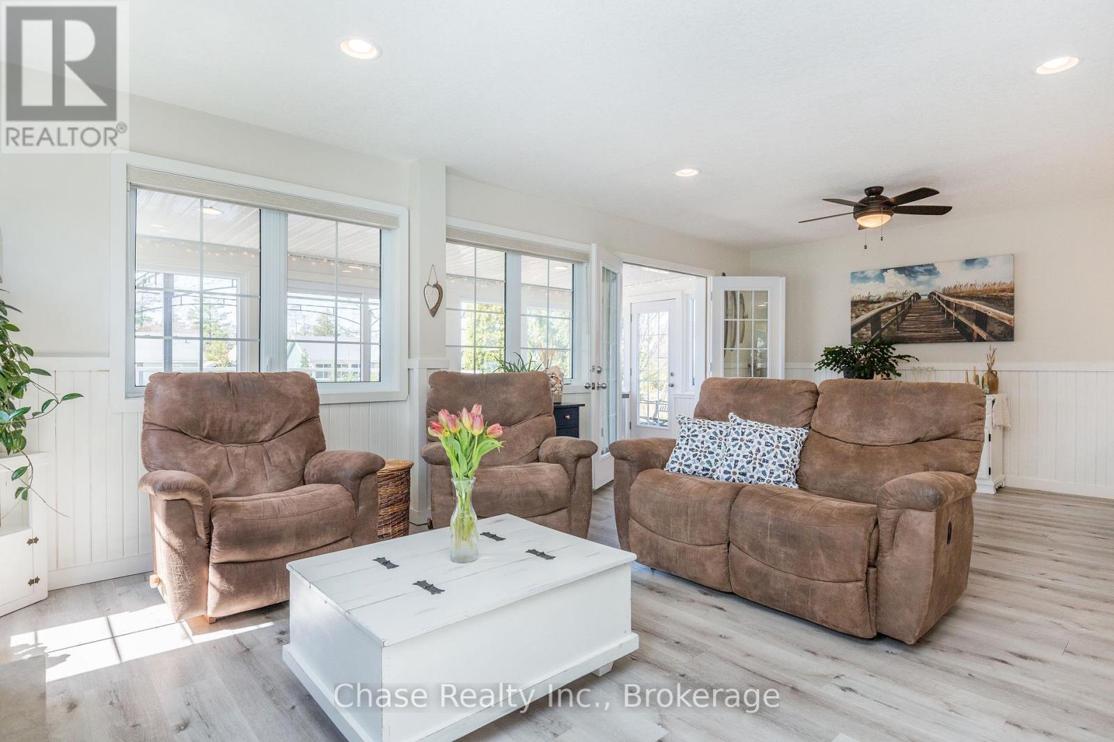 42 MADAWASKA TRAIL, Wasaga Beach, Ontario, L9Z1X7 — Photo 15