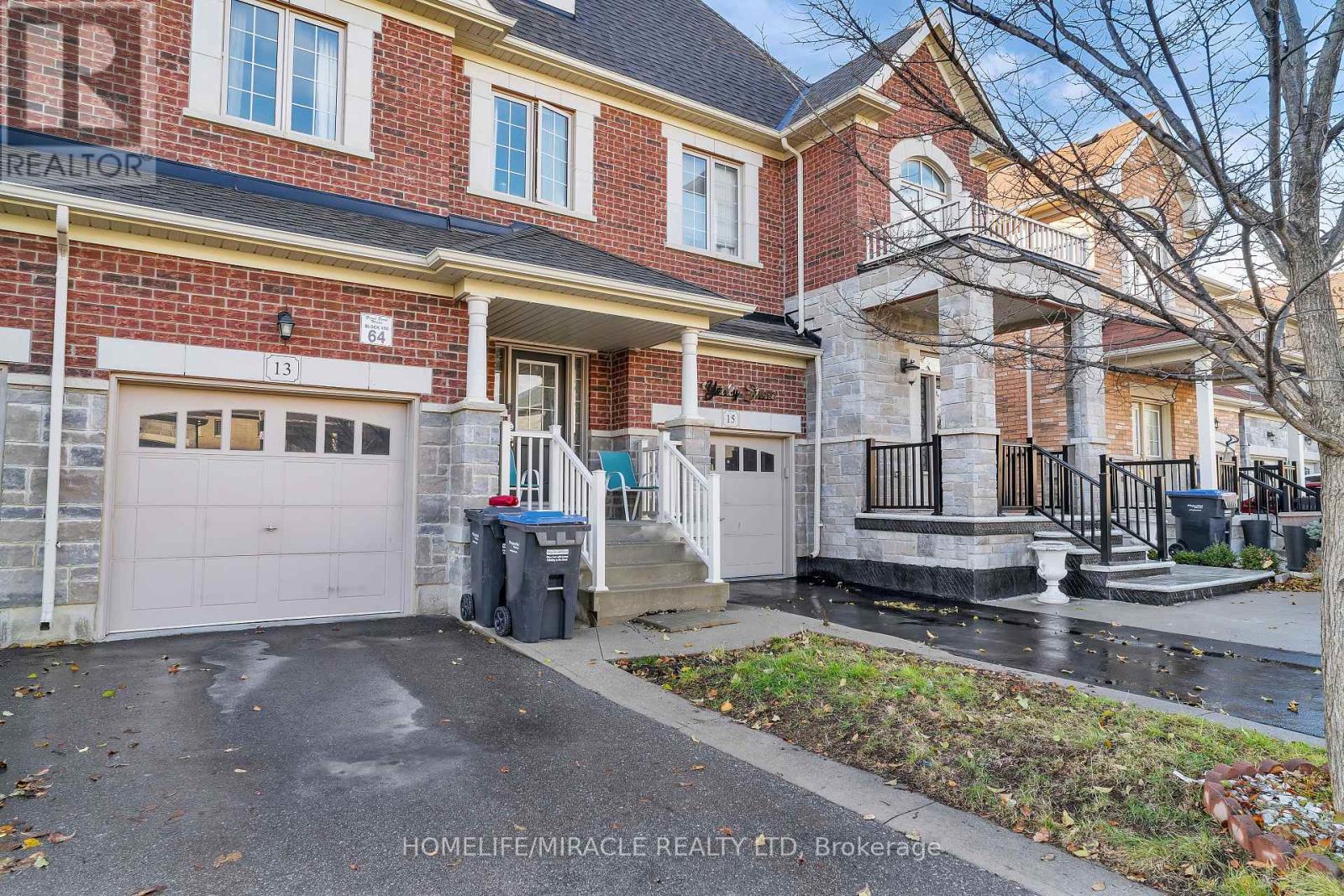 13 YATELY STREET, Brampton (Northwest Brampton), Ontario, L7A0G4 — Photo 3