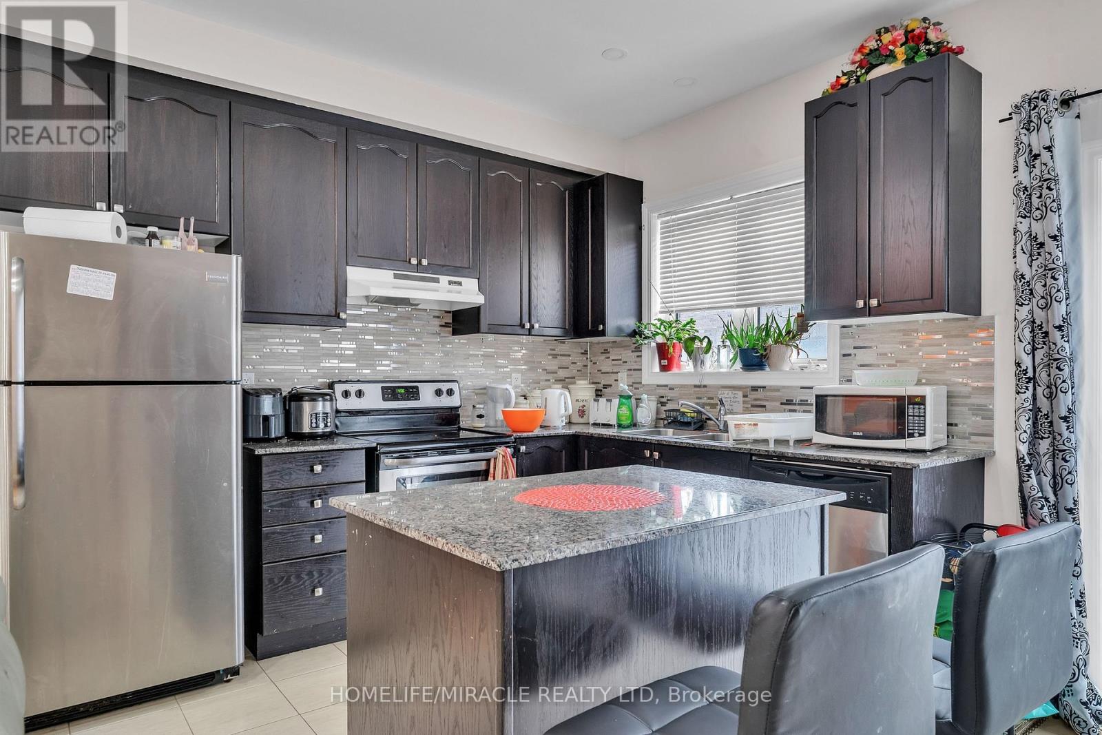 13 YATELY STREET, Brampton (Northwest Brampton), Ontario, L7A0G4 — Photo 7