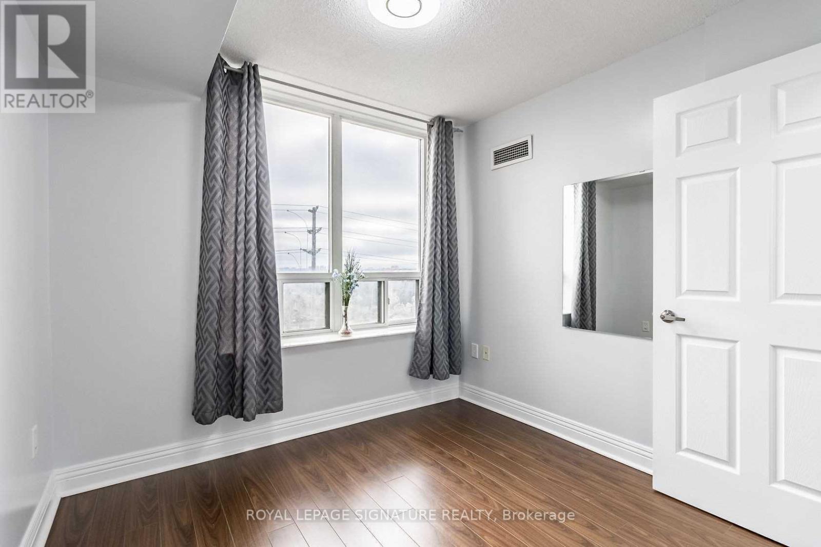 515 - 55 STRATHAVEN DRIVE, Mississauga (Hurontario), Ontario, L5R4G9 — Photo 15