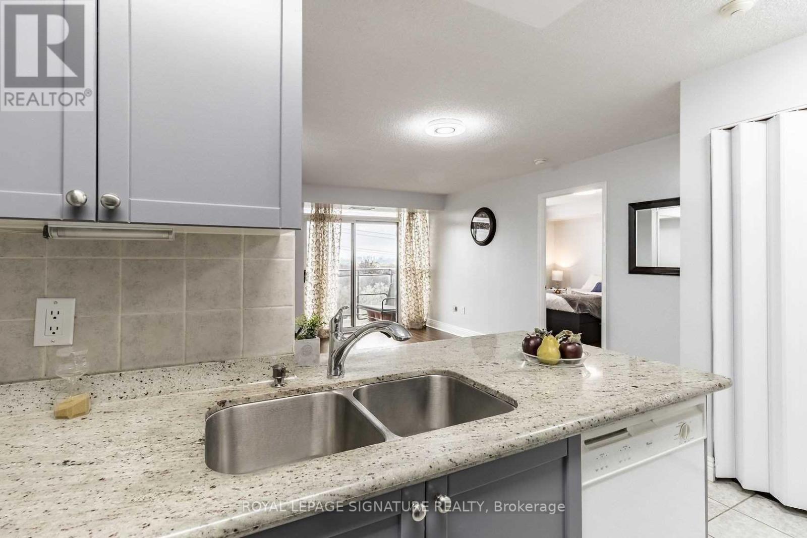 515 - 55 STRATHAVEN DRIVE, Mississauga (Hurontario), Ontario, L5R4G9 — Photo 7