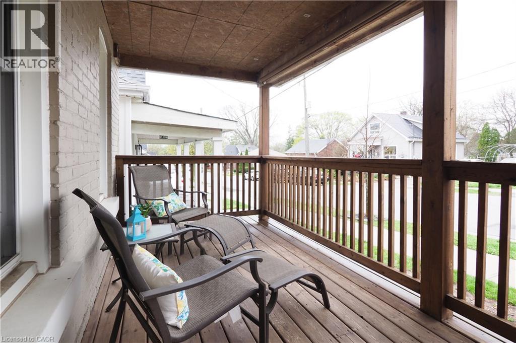 37 NIAGARA Street, Brantford, Ontario, N3R4E1 — Photo 4