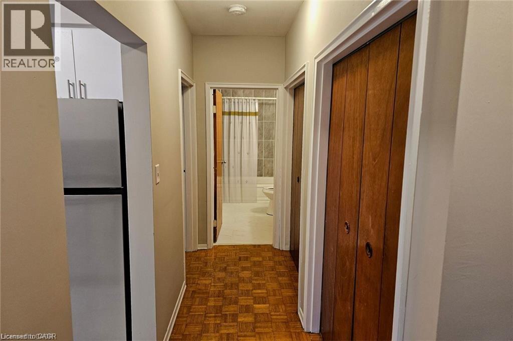 2205 KING Street E Unit# B2, Hamilton, Ontario, L8K1W9 — Photo 5