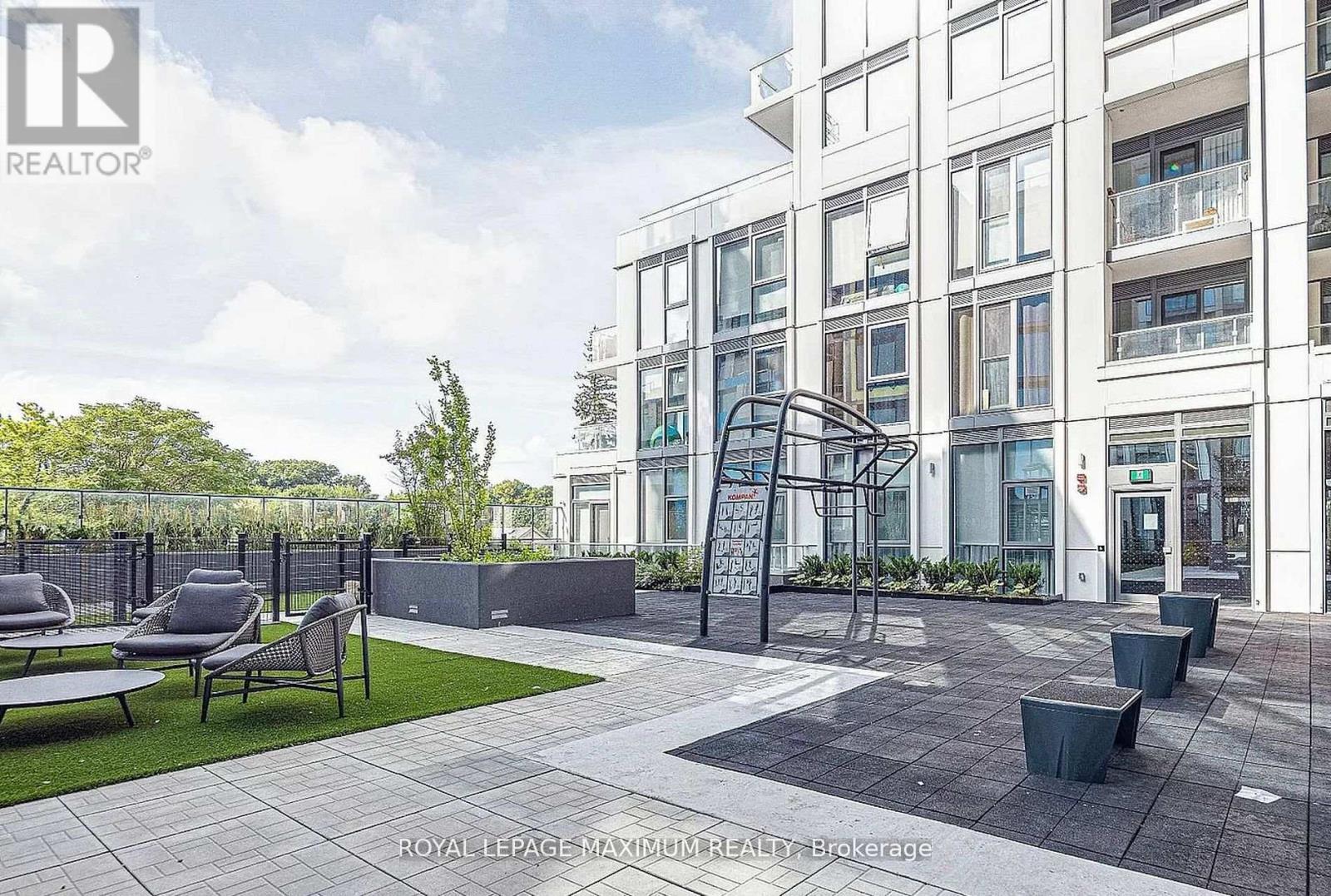 201 - 2020 BATHURST STREET, Toronto (Humewood-Cedarvale), Ontario, M5P0A6 — Photo 21