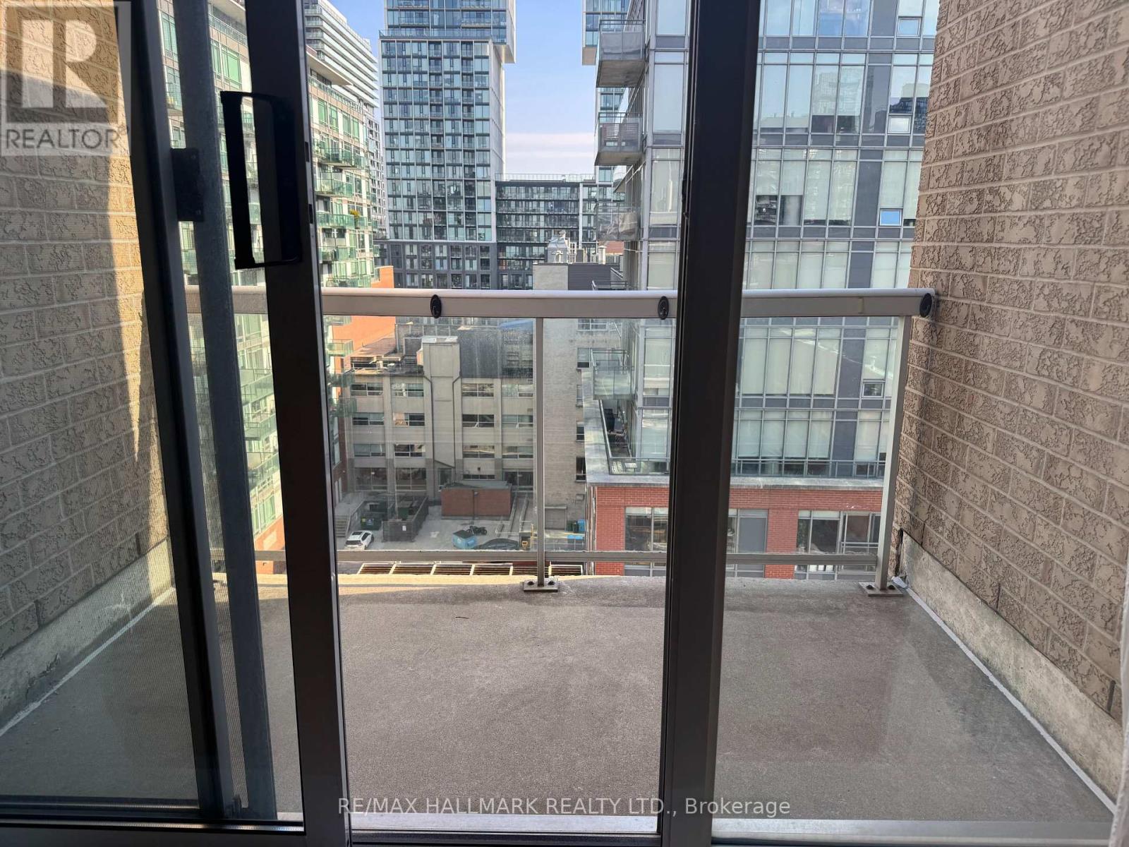 PH07 - 330 ADELAIDE STREET E, Toronto (Moss Park), Ontario, M5A4S9 — Photo 12