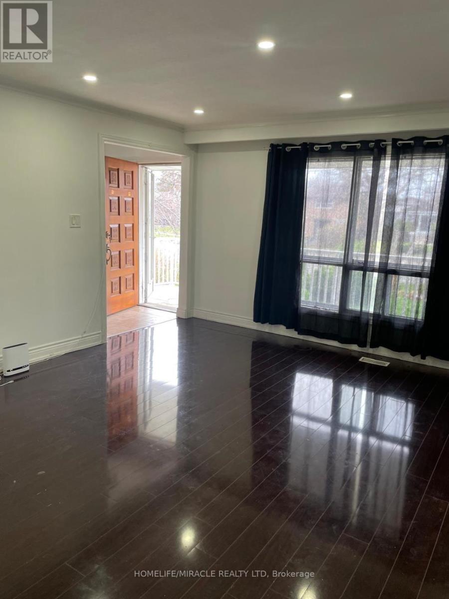 MAIN - 422 BRIMORTON DRIVE, Toronto (Woburn), Ontario, M1H2E5 — Photo 2