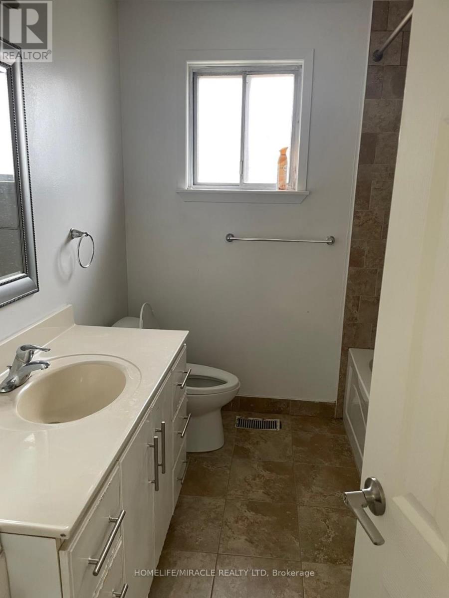 MAIN - 422 BRIMORTON DRIVE, Toronto (Woburn), Ontario, M1H2E5 — Photo 9