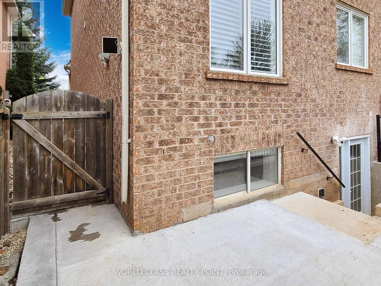 BSMT 2290 CANONRIDGE CIRCLE, Oakville (WM Westmount), Ontario, L6M4T9 — Photo 4