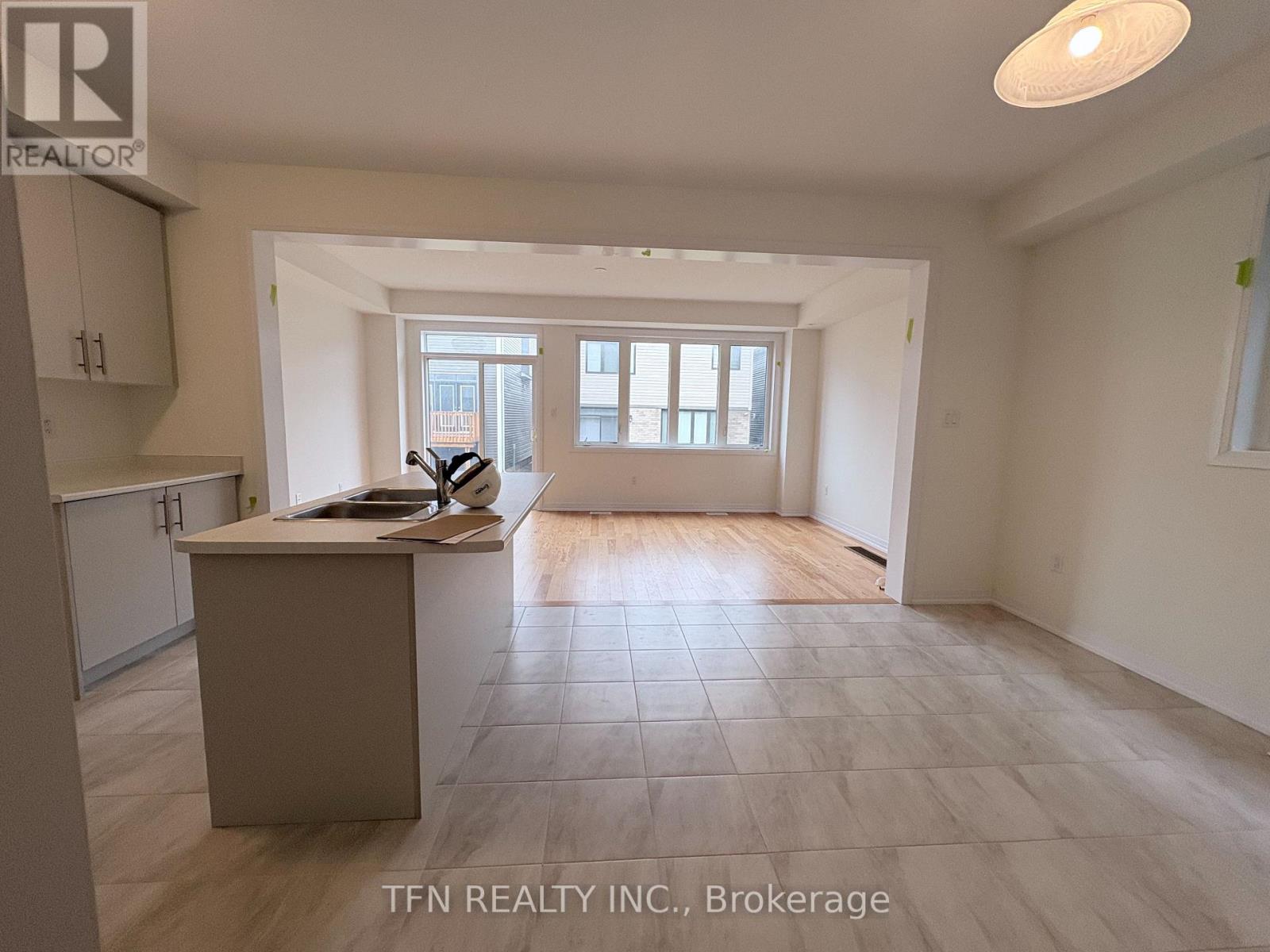 20 SELECTION HEIGHTS, Thorold (Hurricane/Merrittville), Ontario, L2V0P3 — Photo 3