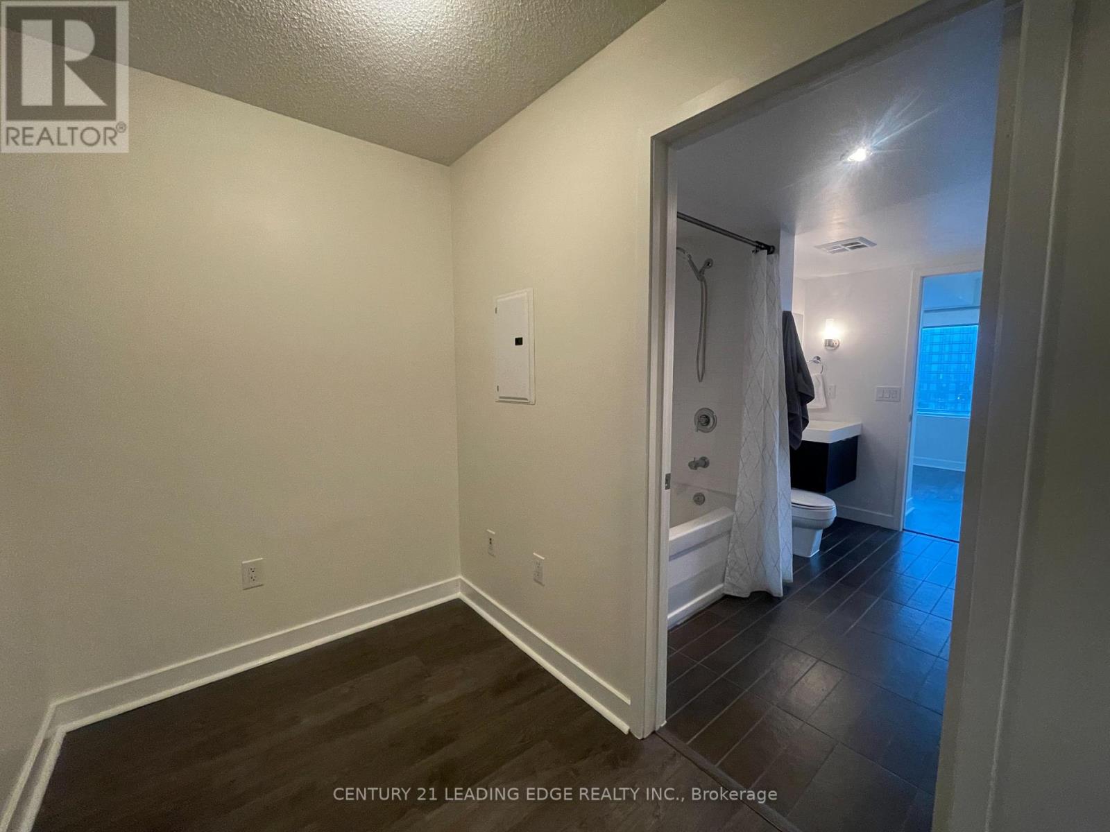 3211 - 25 TELEGRAM MEWS, Toronto (Waterfront Communities), Ontario, M5V3Z1 — Photo 3