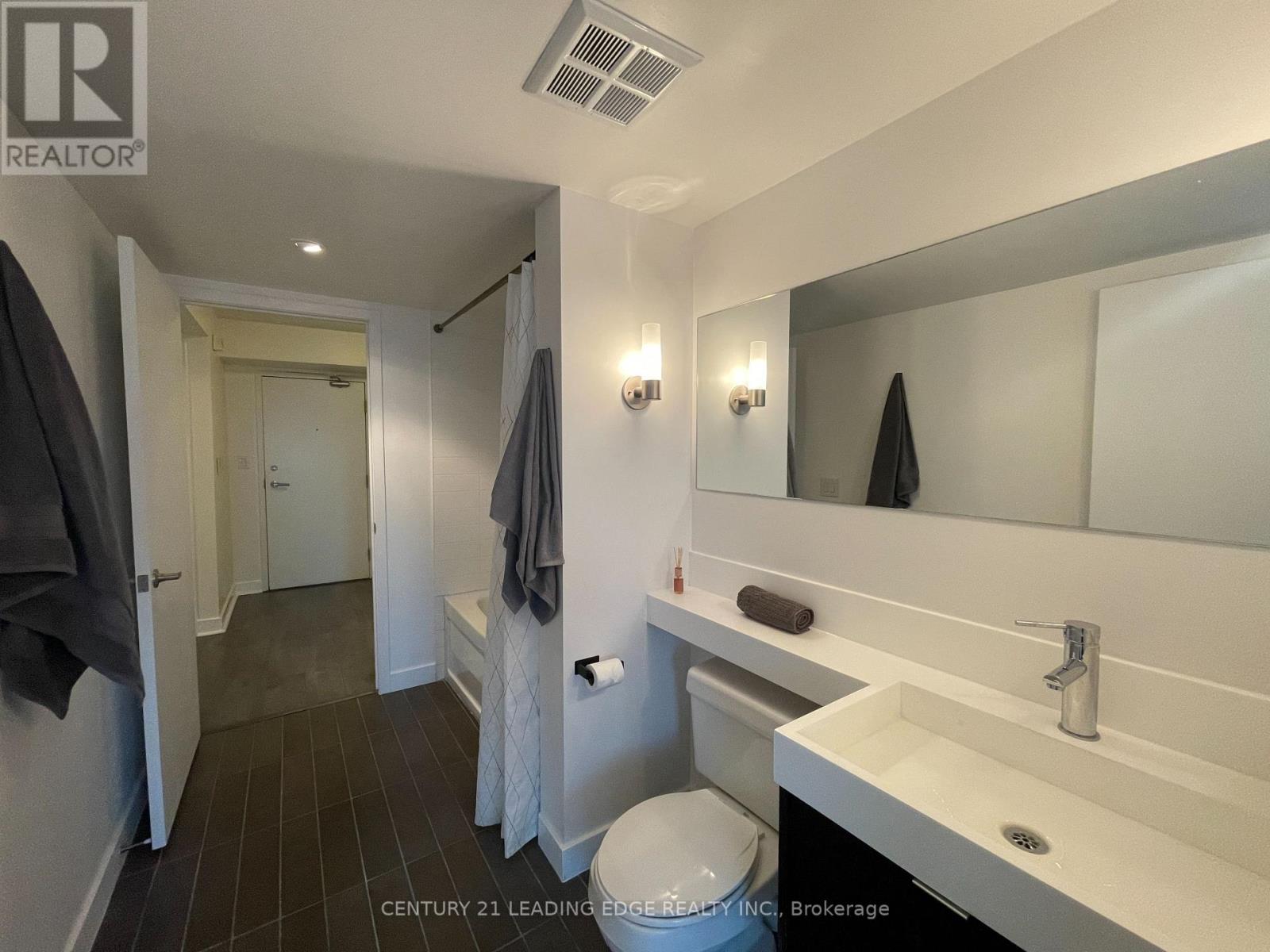 3211 - 25 TELEGRAM MEWS, Toronto (Waterfront Communities), Ontario, M5V3Z1 — Photo 5