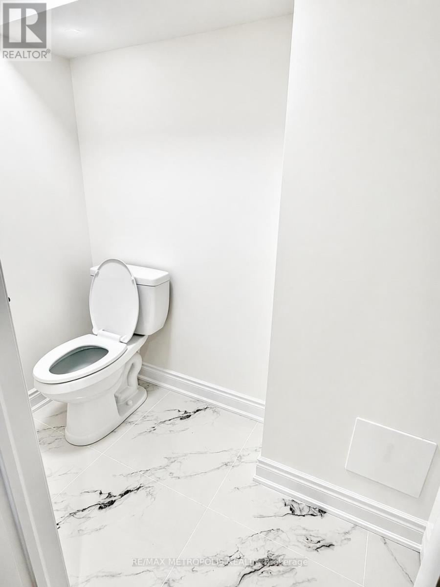 BSMT - 754 EYER DRIVE, Pickering (West Shore), Ontario, L1W3C2 — Photo 17