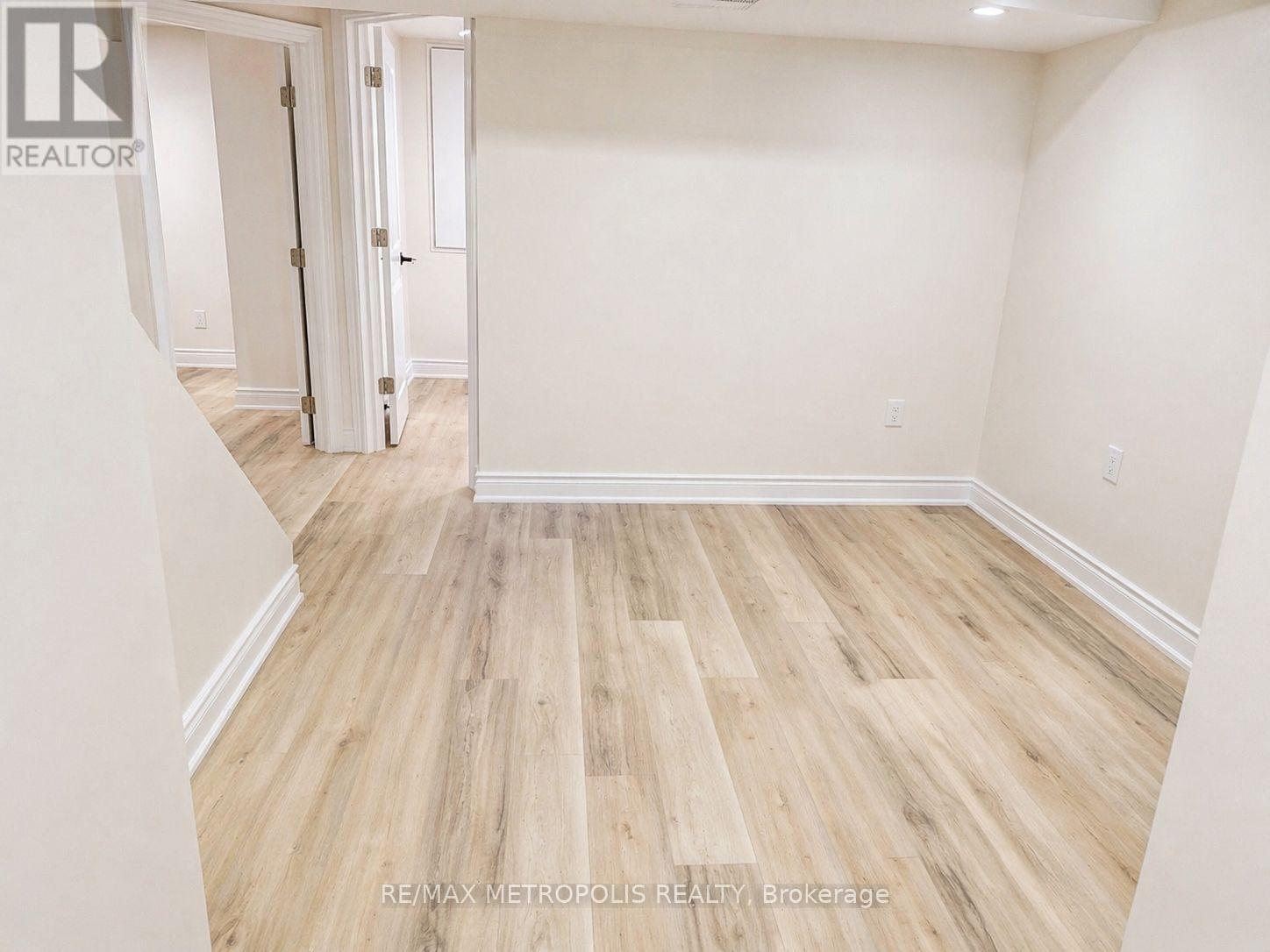 BSMT - 754 EYER DRIVE, Pickering (West Shore), Ontario, L1W3C2 — Photo 8