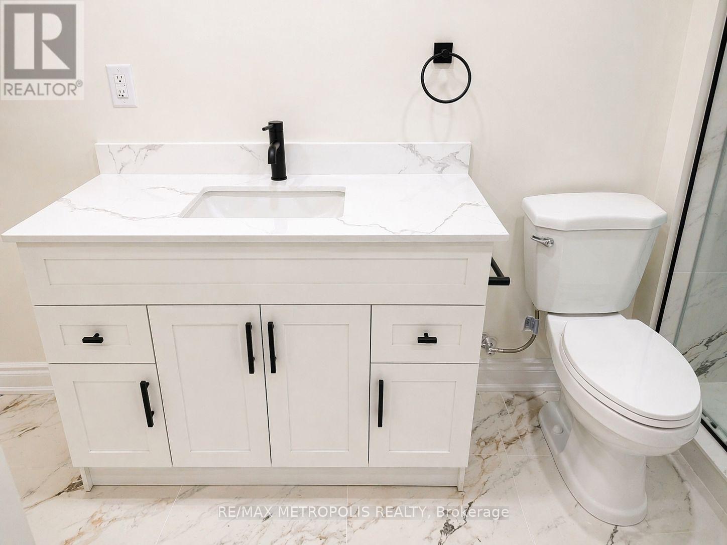 BSMT - 754 EYER DRIVE, Pickering (West Shore), Ontario, L1W3C2 — Photo 9