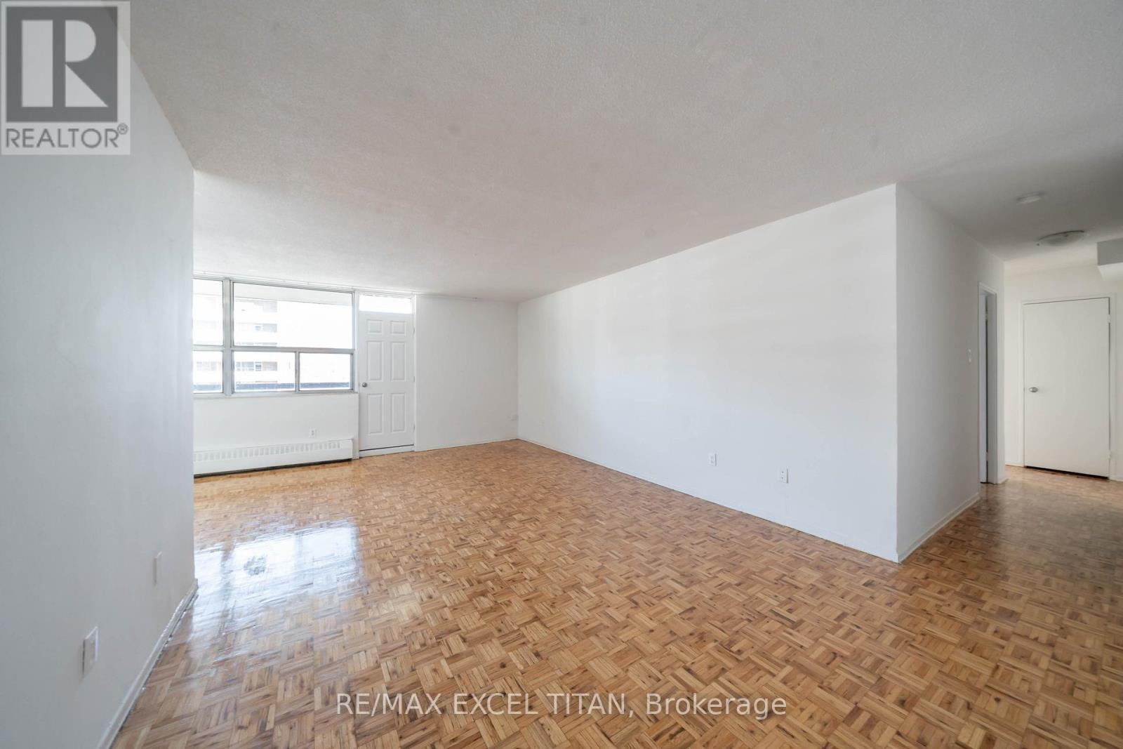 914 - 5 GLAMORGAN AVENUE, Toronto (Dorset Park), Ontario, M1P4P1 — Photo 2