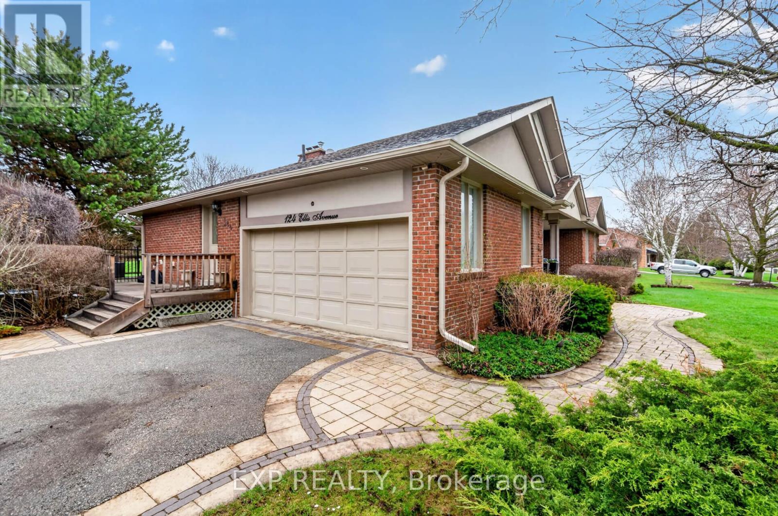 124 ELLIS AVENUE, King (Nobleton), Ontario, L0G1N0 — Photo 3