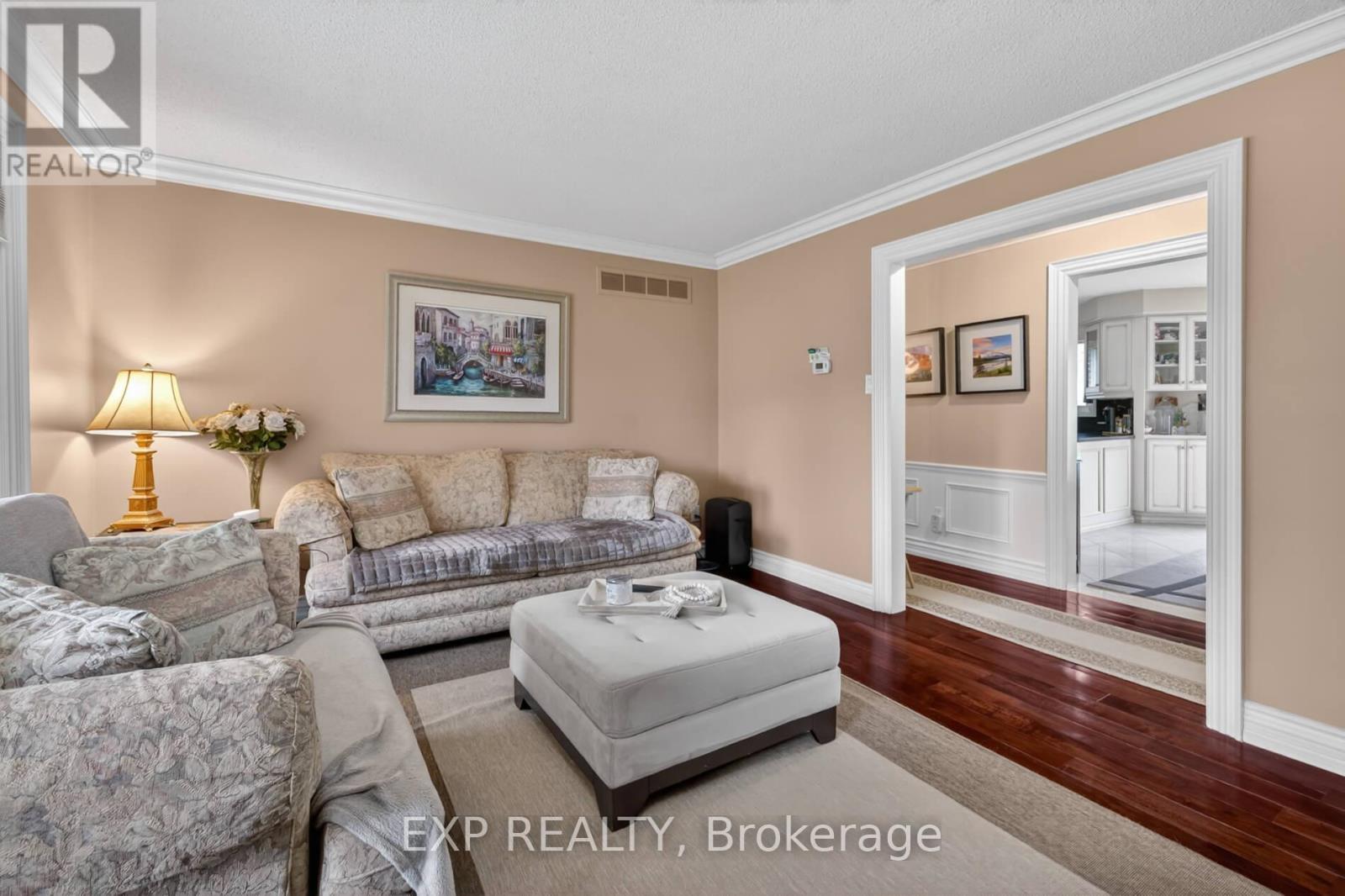 124 ELLIS AVENUE, King (Nobleton), Ontario, L0G1N0 — Photo 8