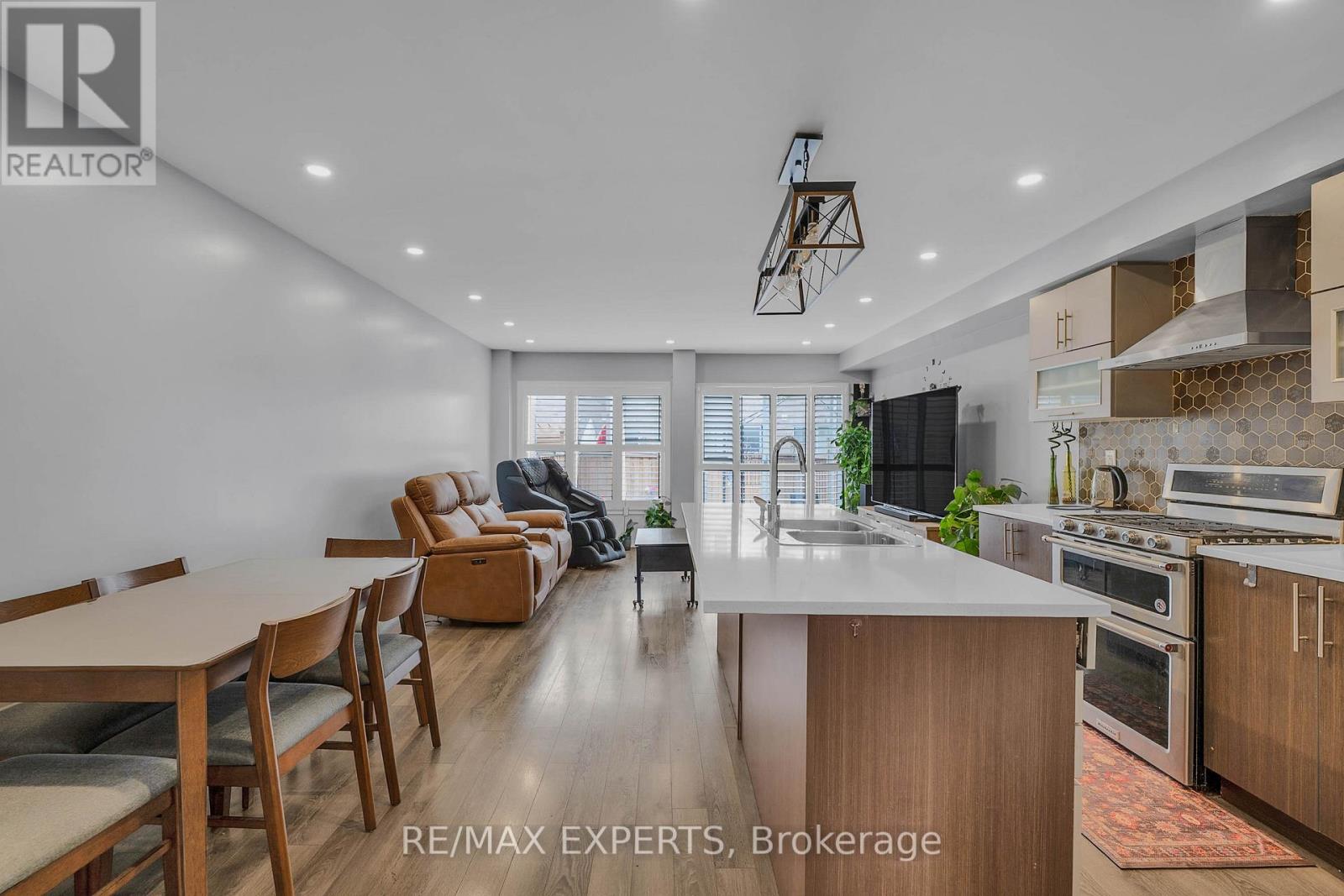 22 HOOVER ROAD, Brampton (Northwest Brampton), Ontario, L7A4L2 — Photo 8