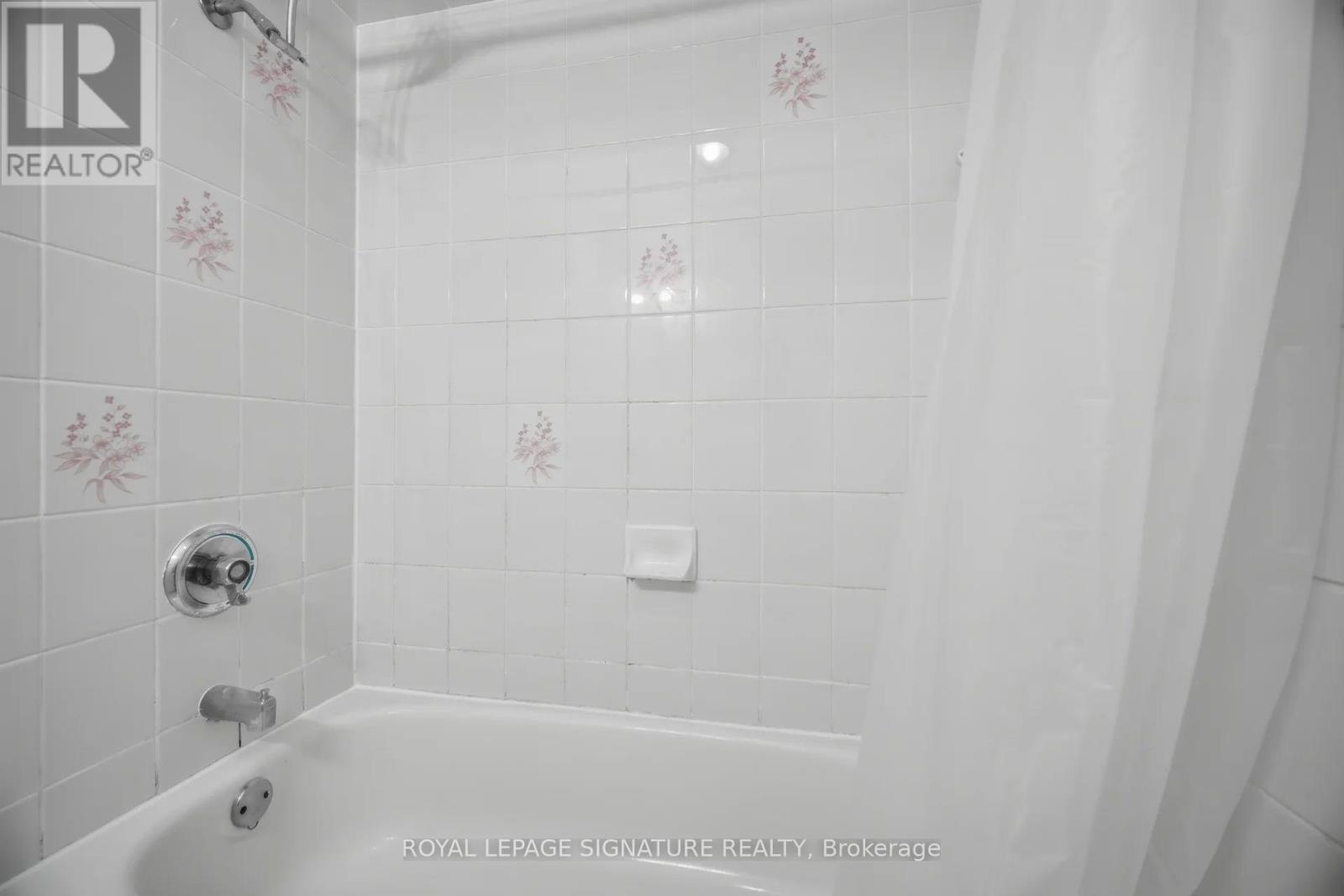 77 YPRES ROAD, Toronto (Keelesdale-Eglinton West), Ontario, M6M1P2 — Photo 23