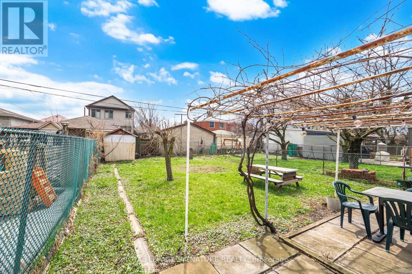 77 YPRES ROAD, Toronto (Keelesdale-Eglinton West), Ontario, M6M1P2 — Photo 43