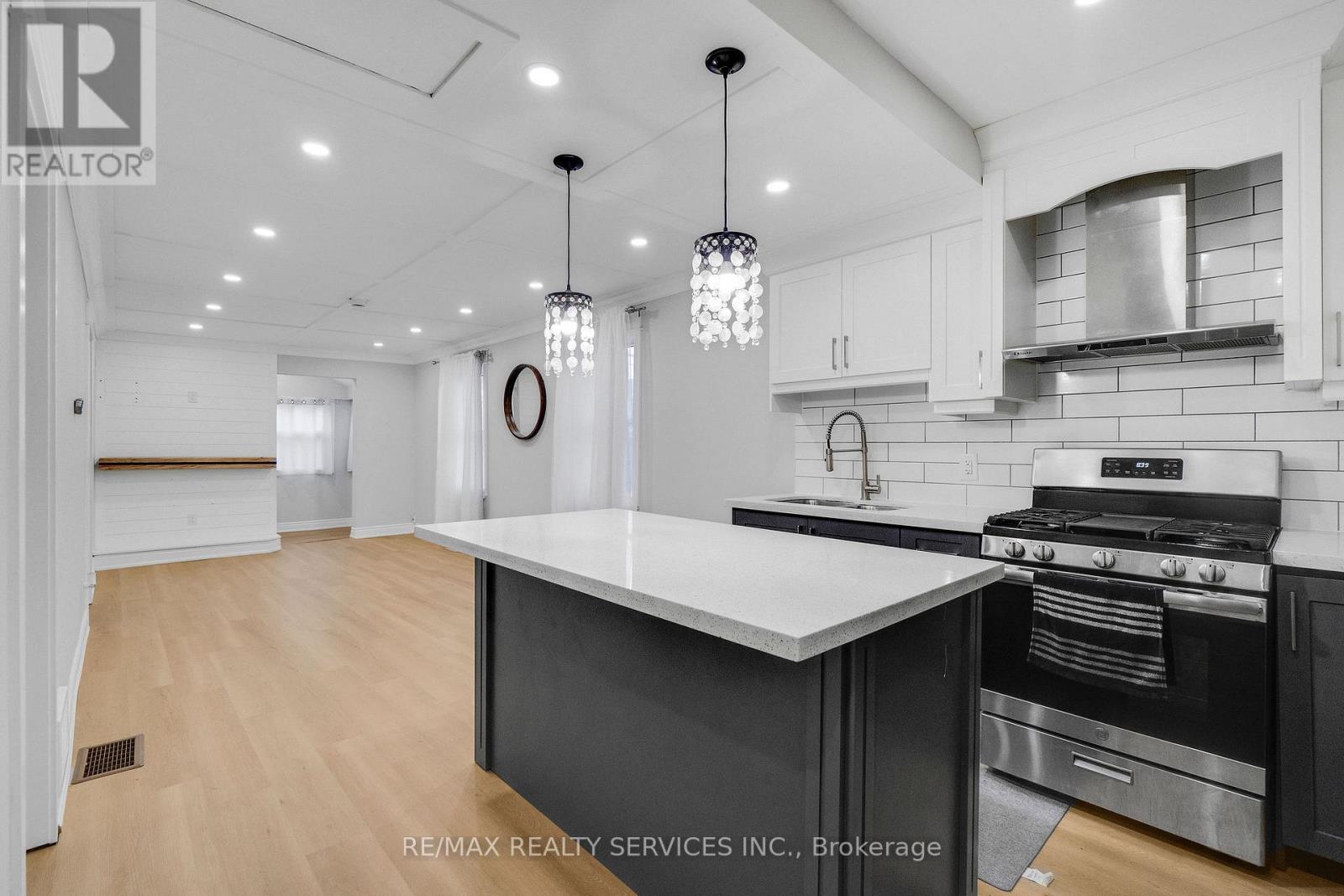 UPPER - 171 BRITANNIA AVENUE, Hamilton (Crown Point), Ontario, L8H1X6 — Photo 5