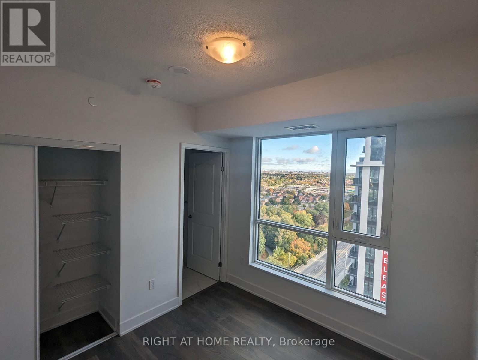 1607 - 202 BURNHAMTHORPE ROAD E, Mississauga (Mississauga Valleys), Ontario, L5A0B2 — Photo 12